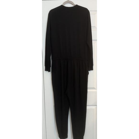 Beyond Yoga Overlapping Jumpsuit Sz XL Black Fleece Super Soft Roomy Drop Waist - Picture 2 of 16